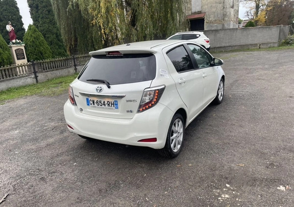 Toyota Yaris cena 24500 przebieg: 105000, rok produkcji 2013 z Krotoszyn małe 529